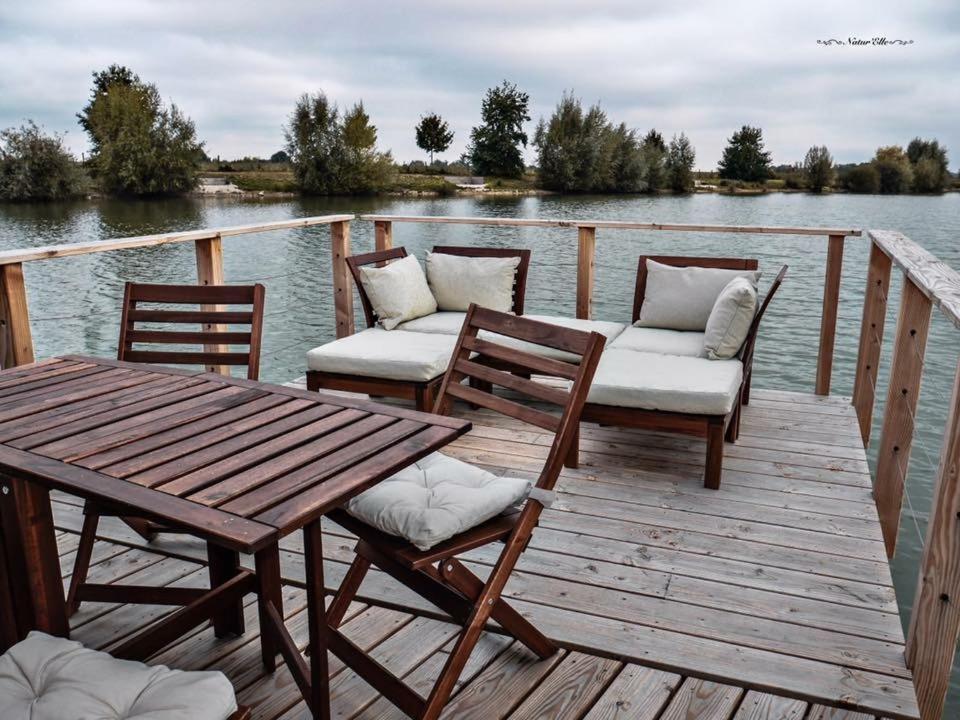 Cabane Flottante Millenium Varanges Exterior photo