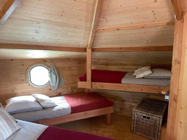 Cabane Flottante Millenium Varanges Exterior photo